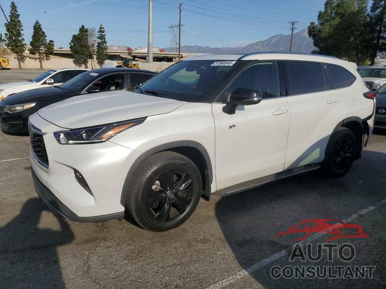 TOYOTA HIGHLANDER 2022 - 5TDFZRBH7NS232753