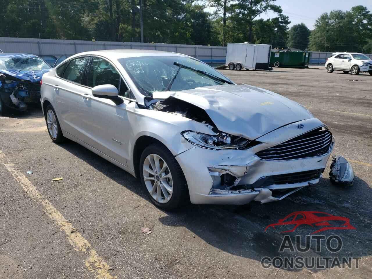 FORD FUSION 2019 - 3FA6P0LU8KR168286