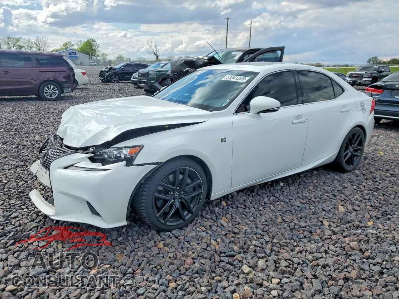 LEXUS IS 2015 - JTHCE1D29F5008074