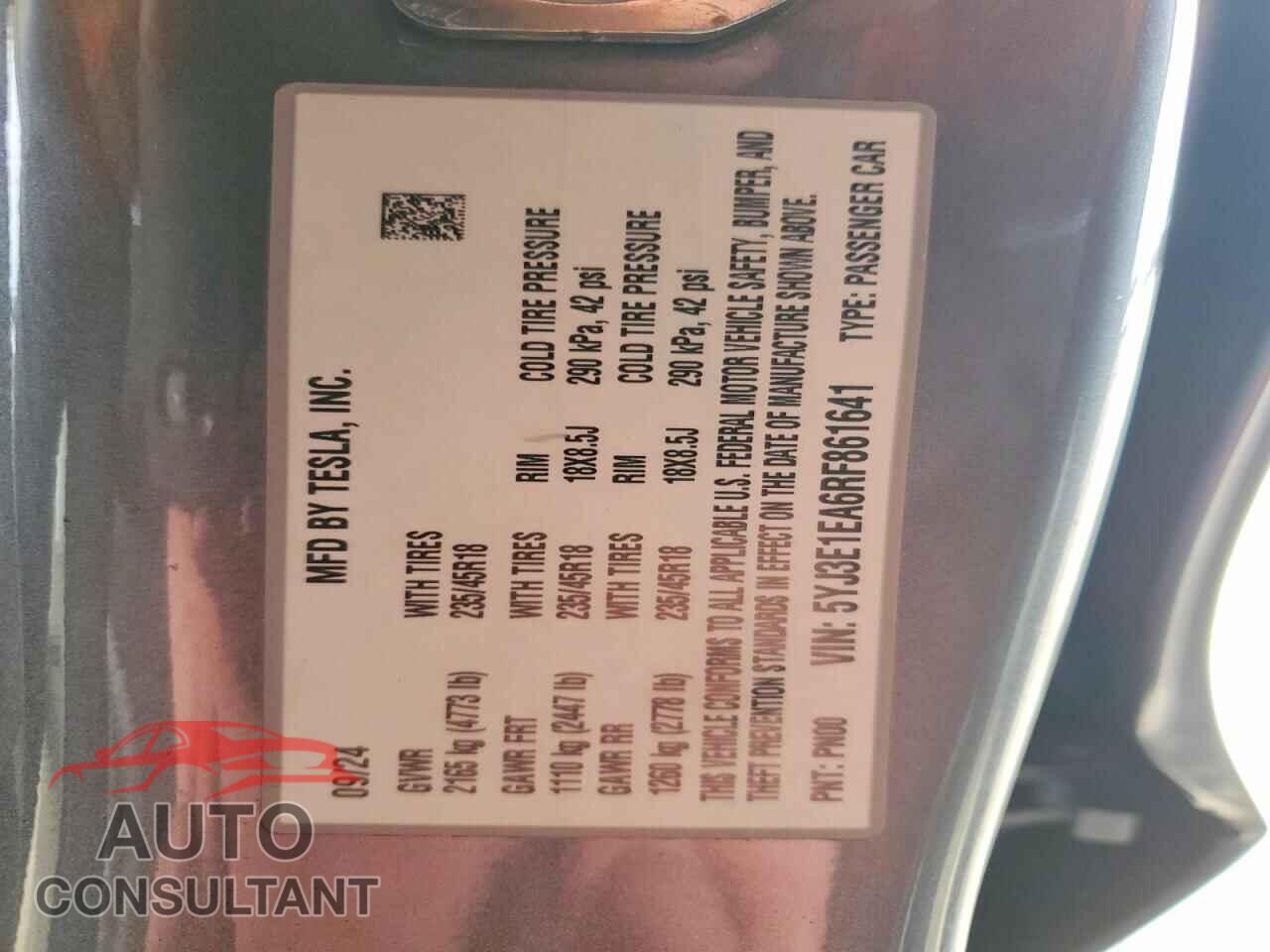 TESLA MODEL 3 2024 - 5YJ3E1EA6RF861641