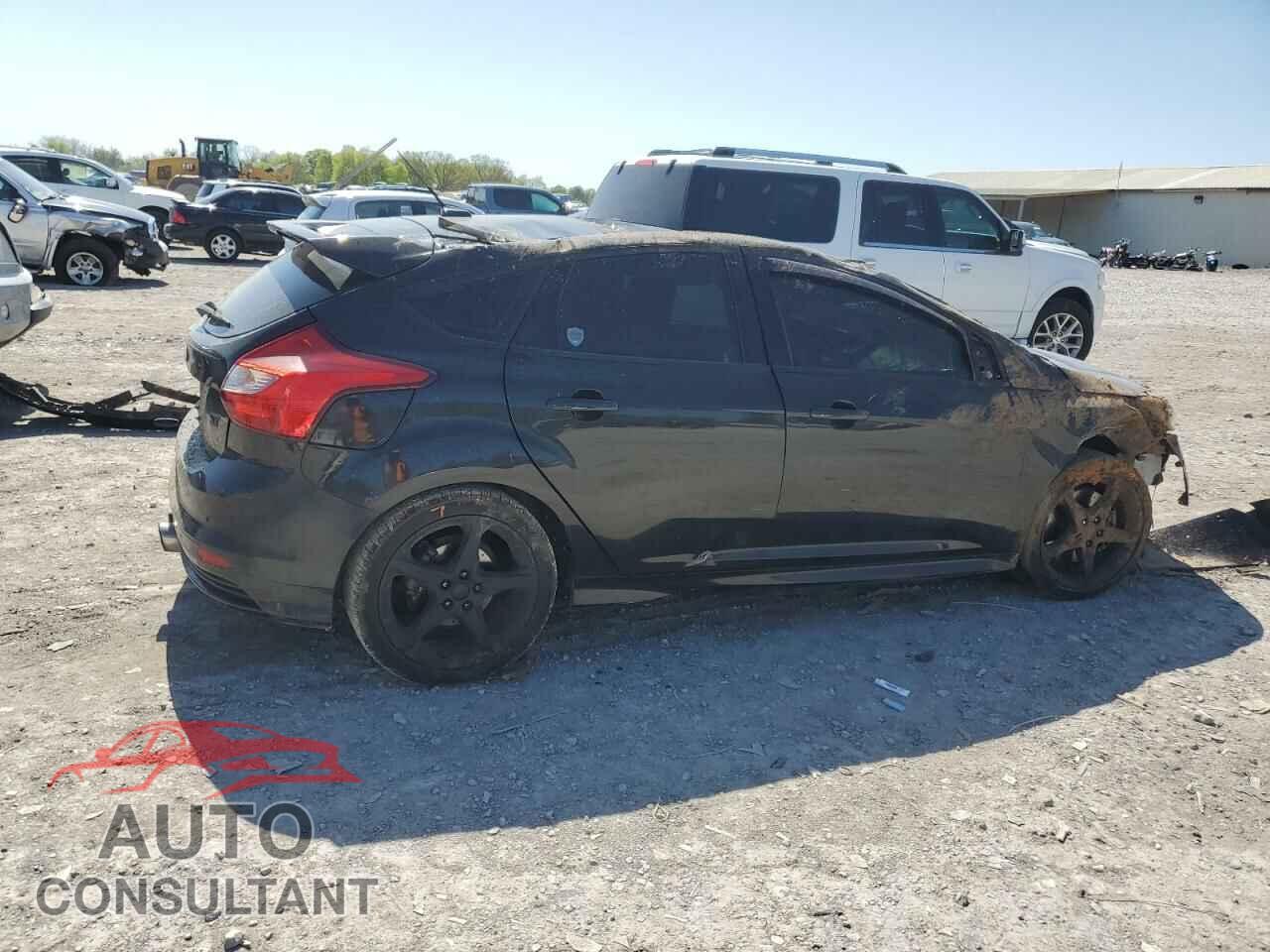 FORD FOCUS 2013 - 1FADP3L9XDL126899