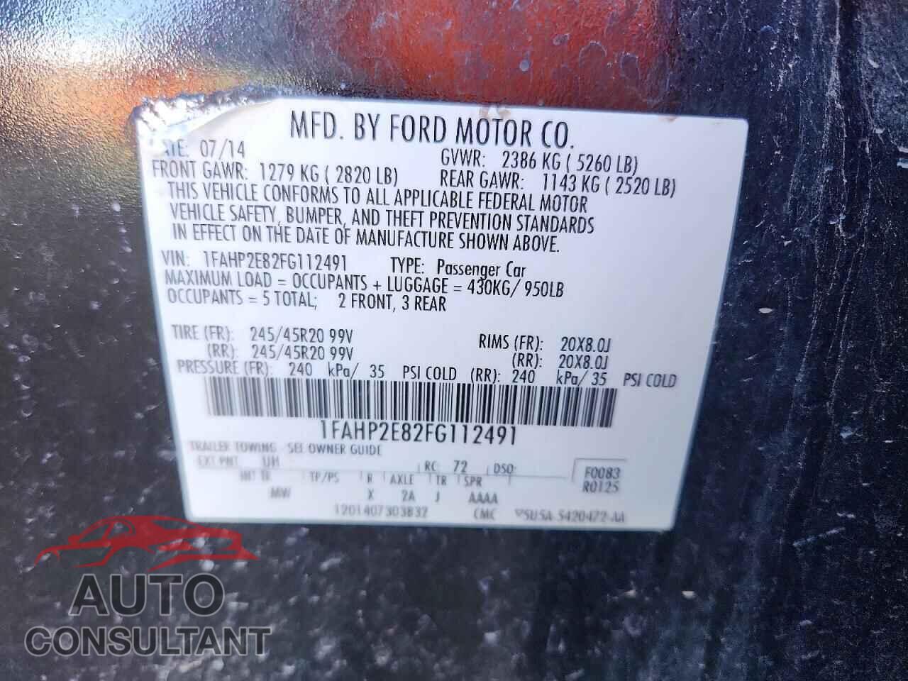 FORD TAURUS 2015 - 1FAHP2E82FG112491