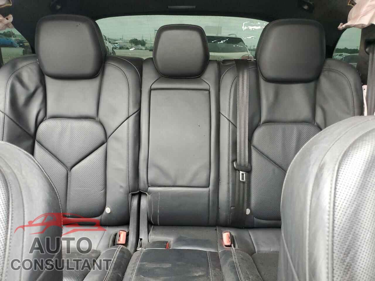 PORSCHE CAYENNE 2013 - WP1AD2A2XDLA79619