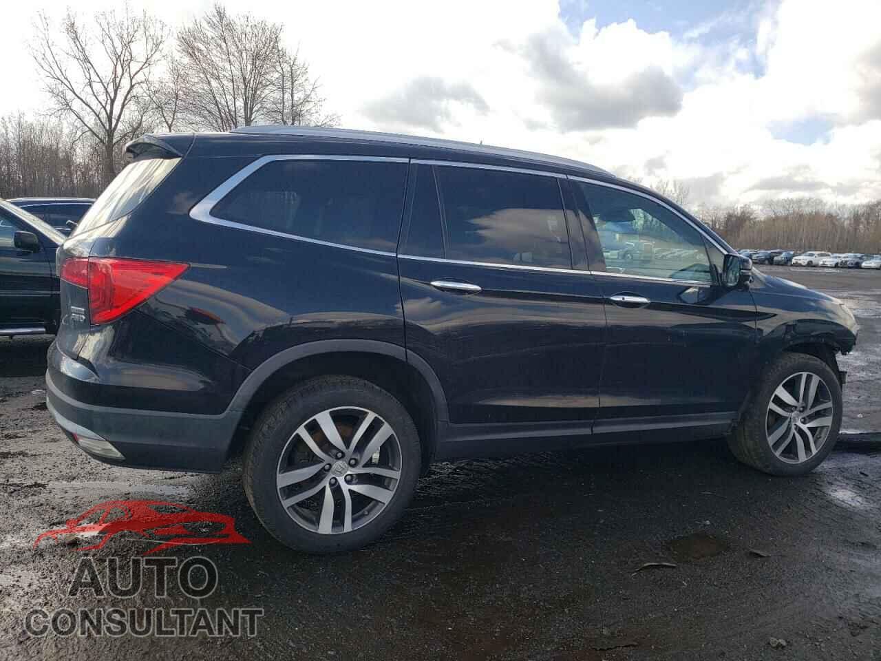 HONDA PILOT 2017 - 5FNYF6H90HB028112
