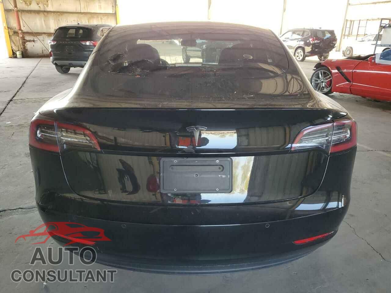 TESLA MODEL 3 2019 - 5YJ3E1EA5KF296952