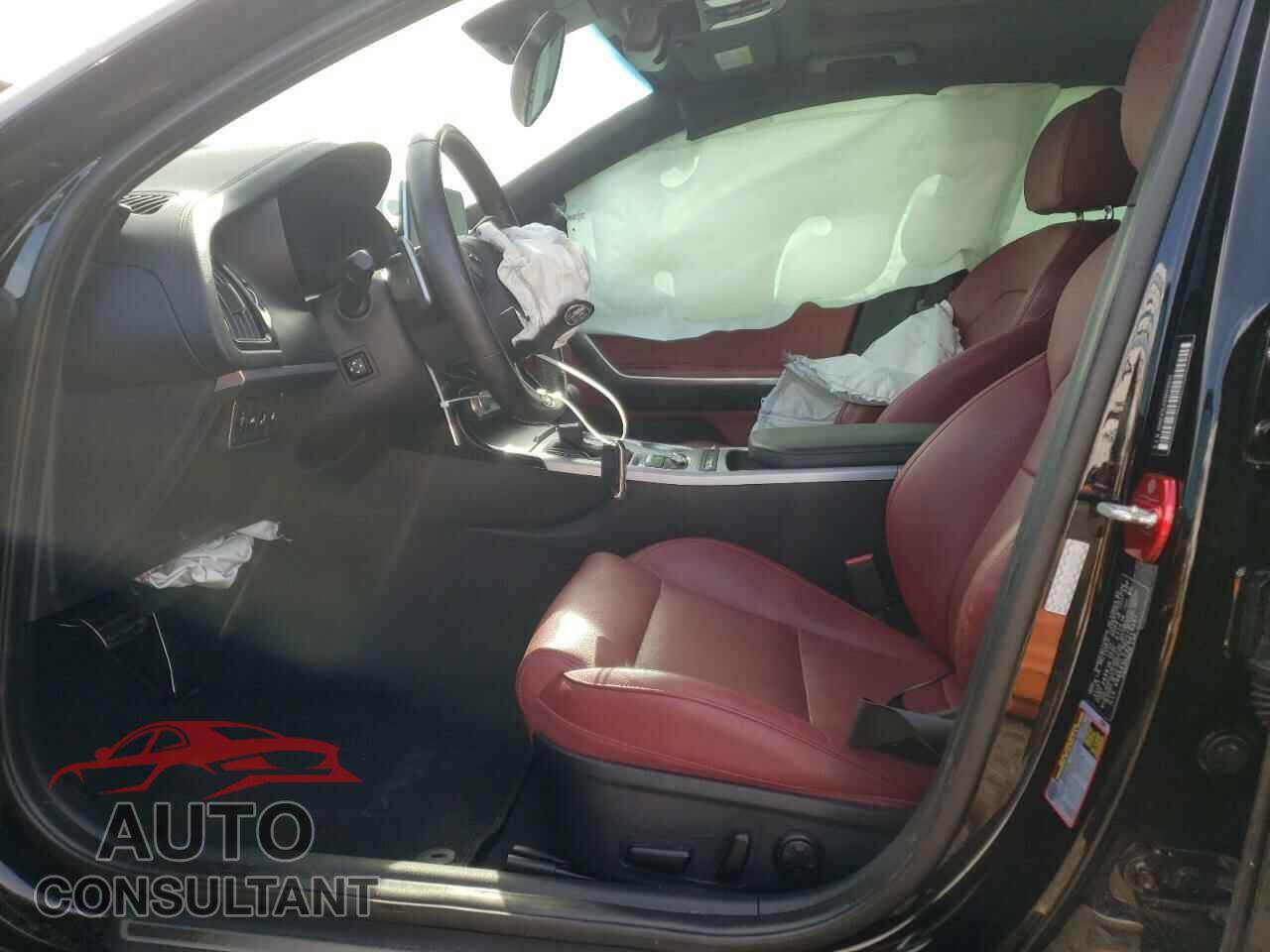 KIA STINGER 2018 - KNAE45LC9J6018151