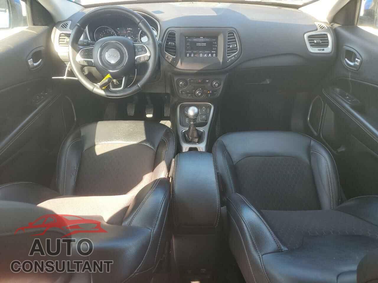 JEEP COMPASS 2017 - 3C4NJDBB6HT688786
