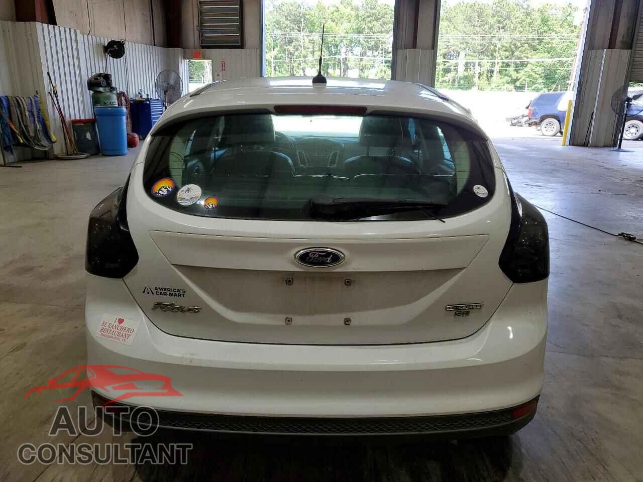 FORD FOCUS 2013 - 1FADP3K24DL345717