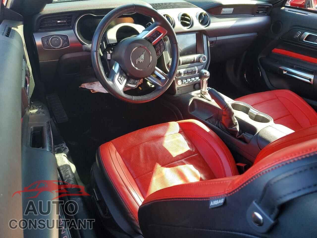 FORD MUSTANG 2019 - 1FA6P8CF1K5205357