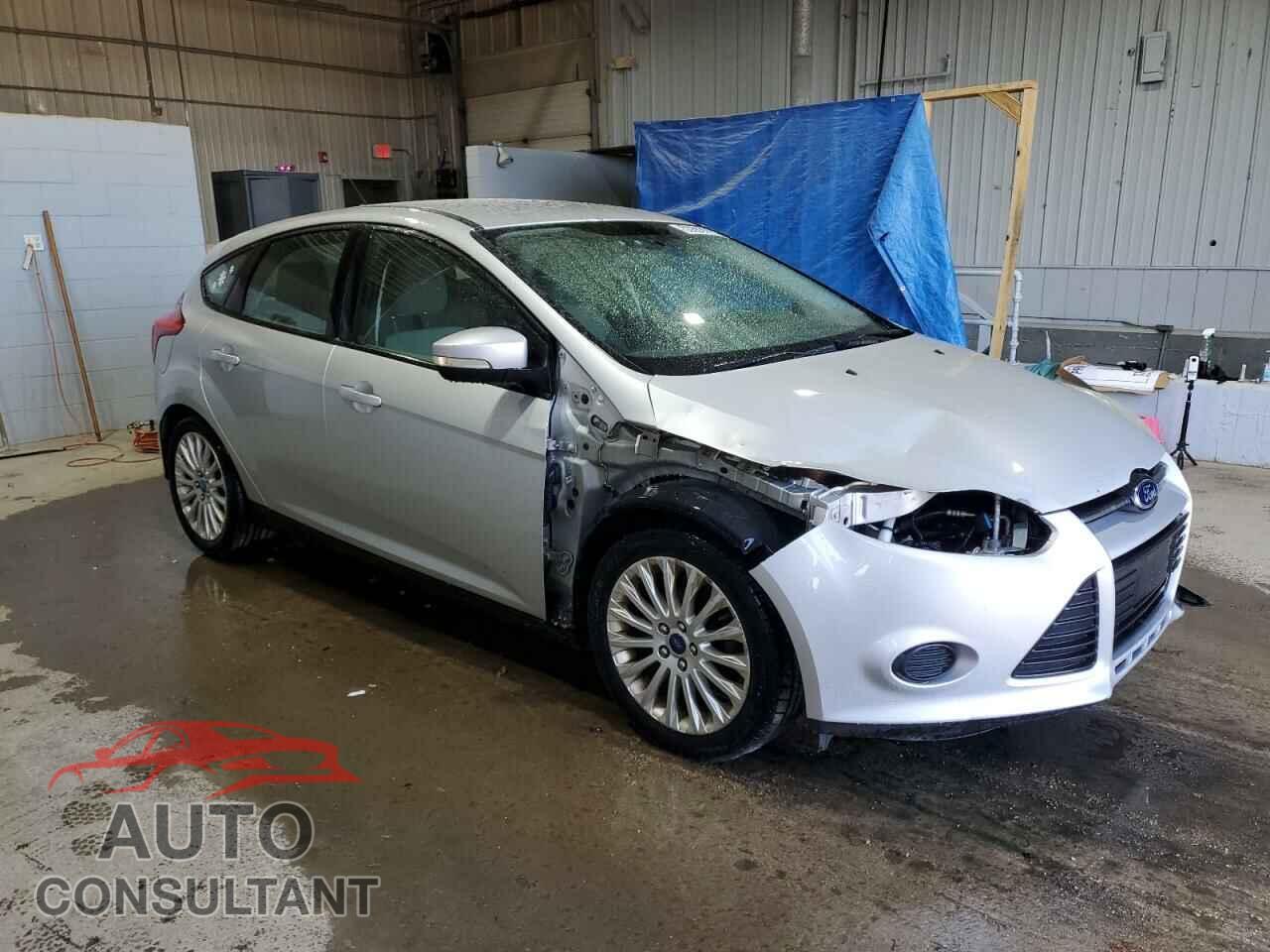 FORD FOCUS 2013 - 1FADP3K26DL135507
