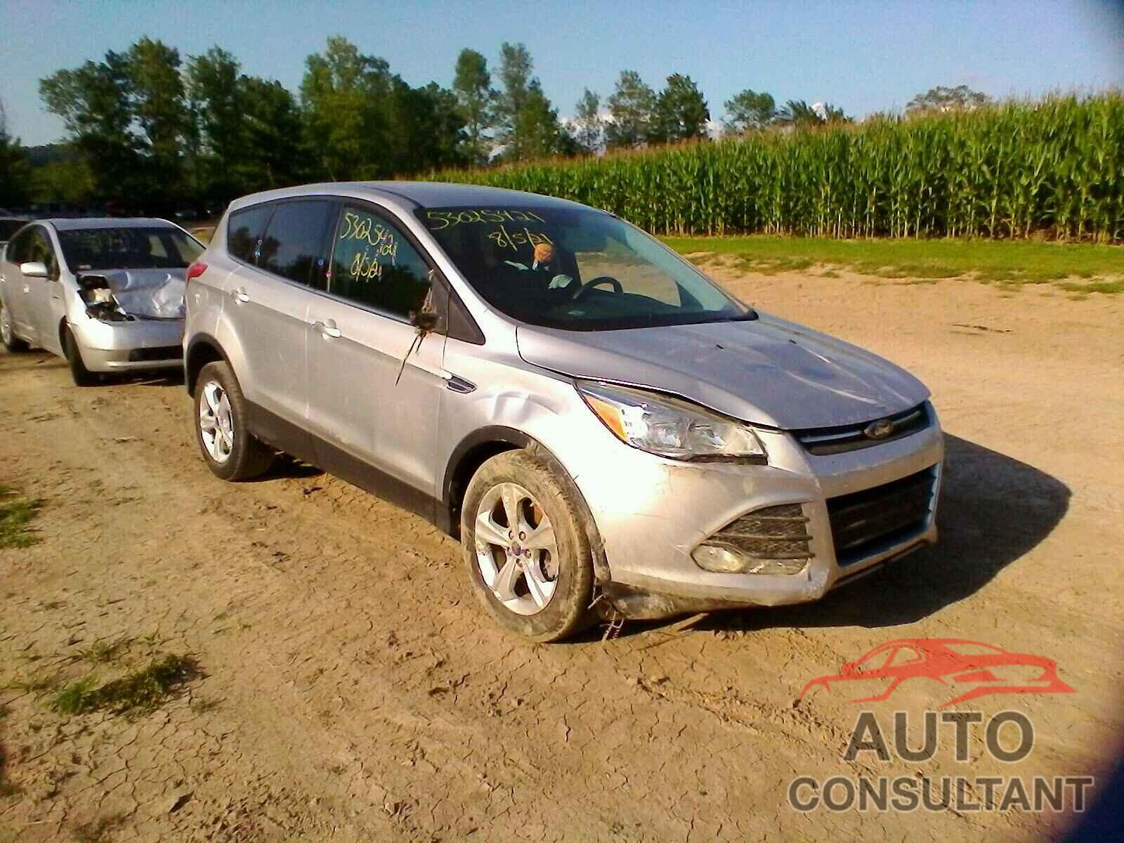 FORD ESCAPE 2016 - 1FMCU0GX2GUA64351