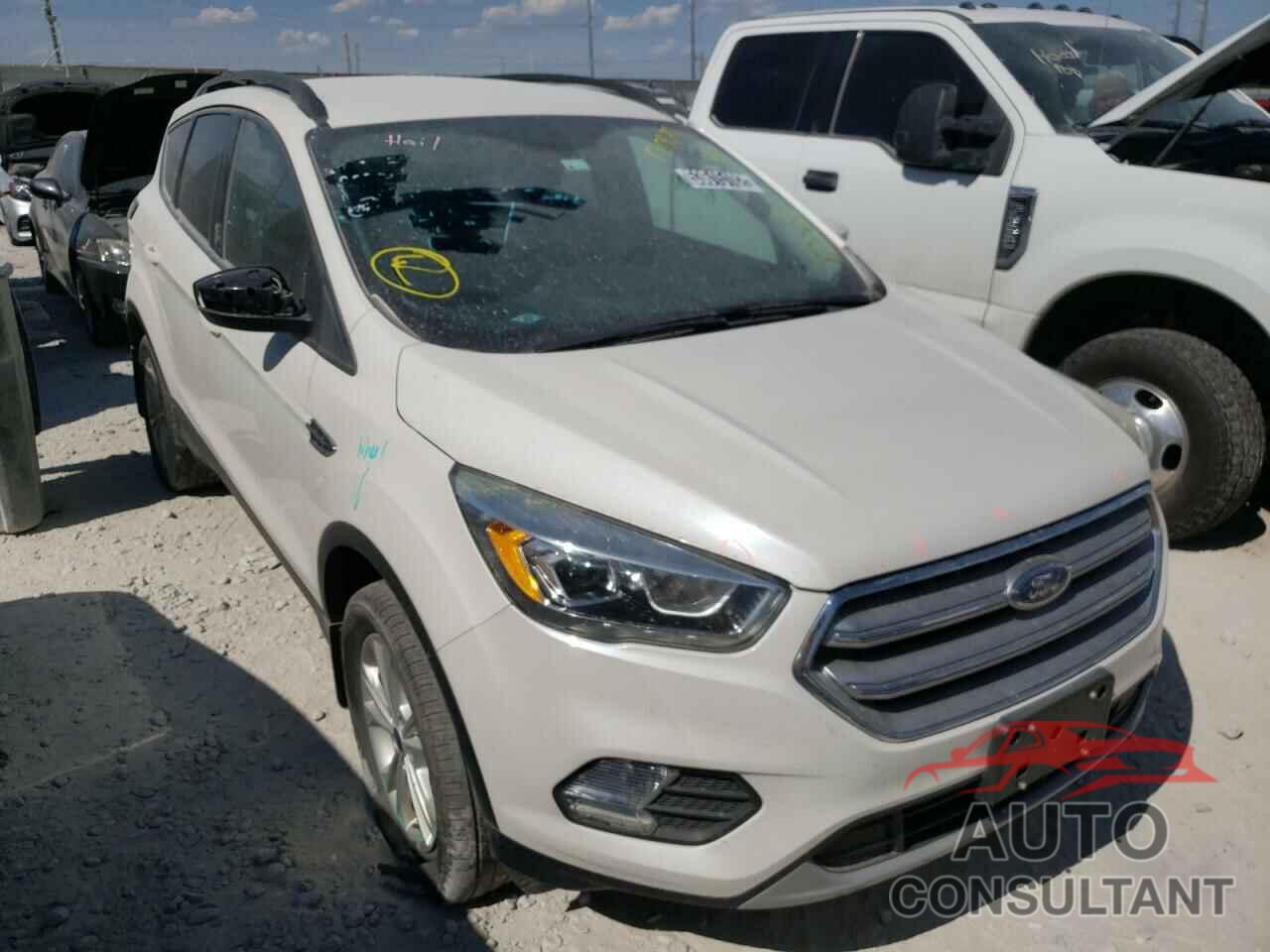 FORD ESCAPE 2017 - 1FMCU9G94HUC25872