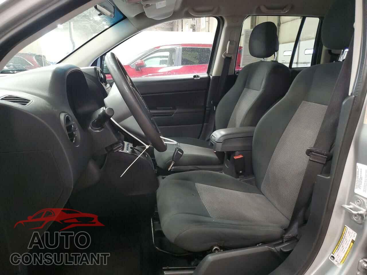 JEEP COMPASS 2012 - 1C4NJCBB0CD677758