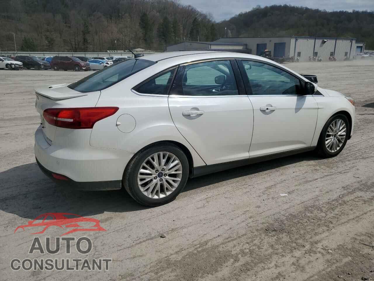 FORD FOCUS 2016 - 1FADP3J2XGL243599