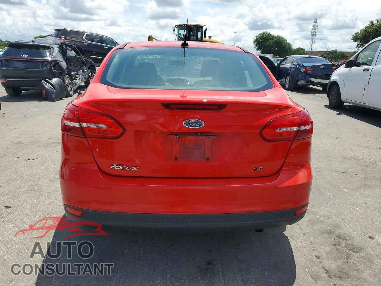 FORD FOCUS 2017 - 1FADP3F27HL327423