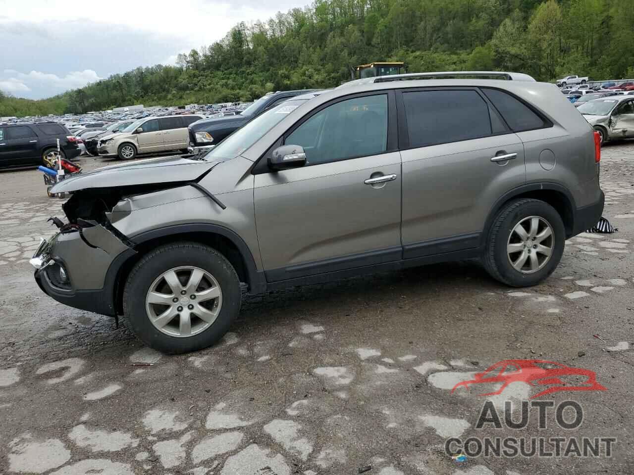 KIA SORENTO 2011 - 5XYKT3A15BG174295