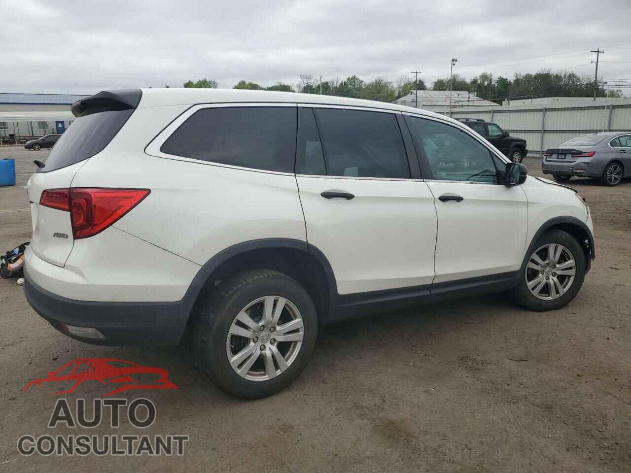 HONDA PILOT 2018 - 5FNYF6H11JB066450