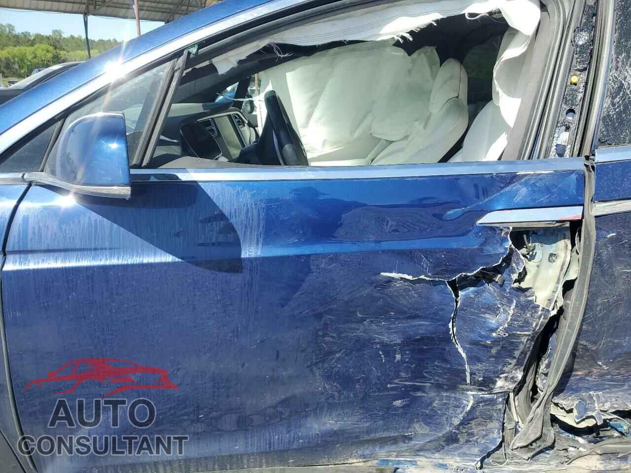 TESLA MODEL X 2017 - 5YJXCAE28HF078433