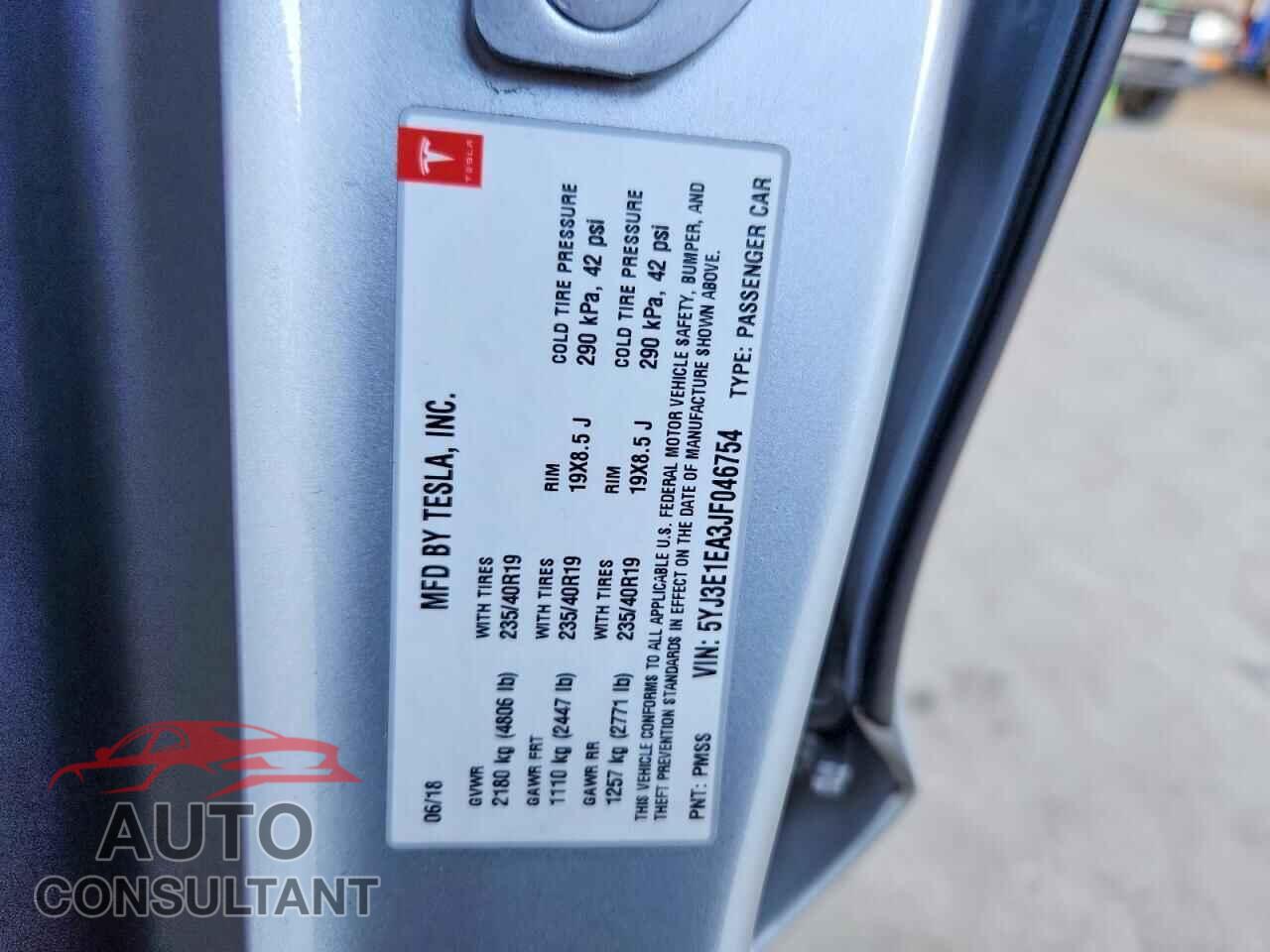 TESLA MODEL 3 2018 - 5YJ3E1EA3JF046754