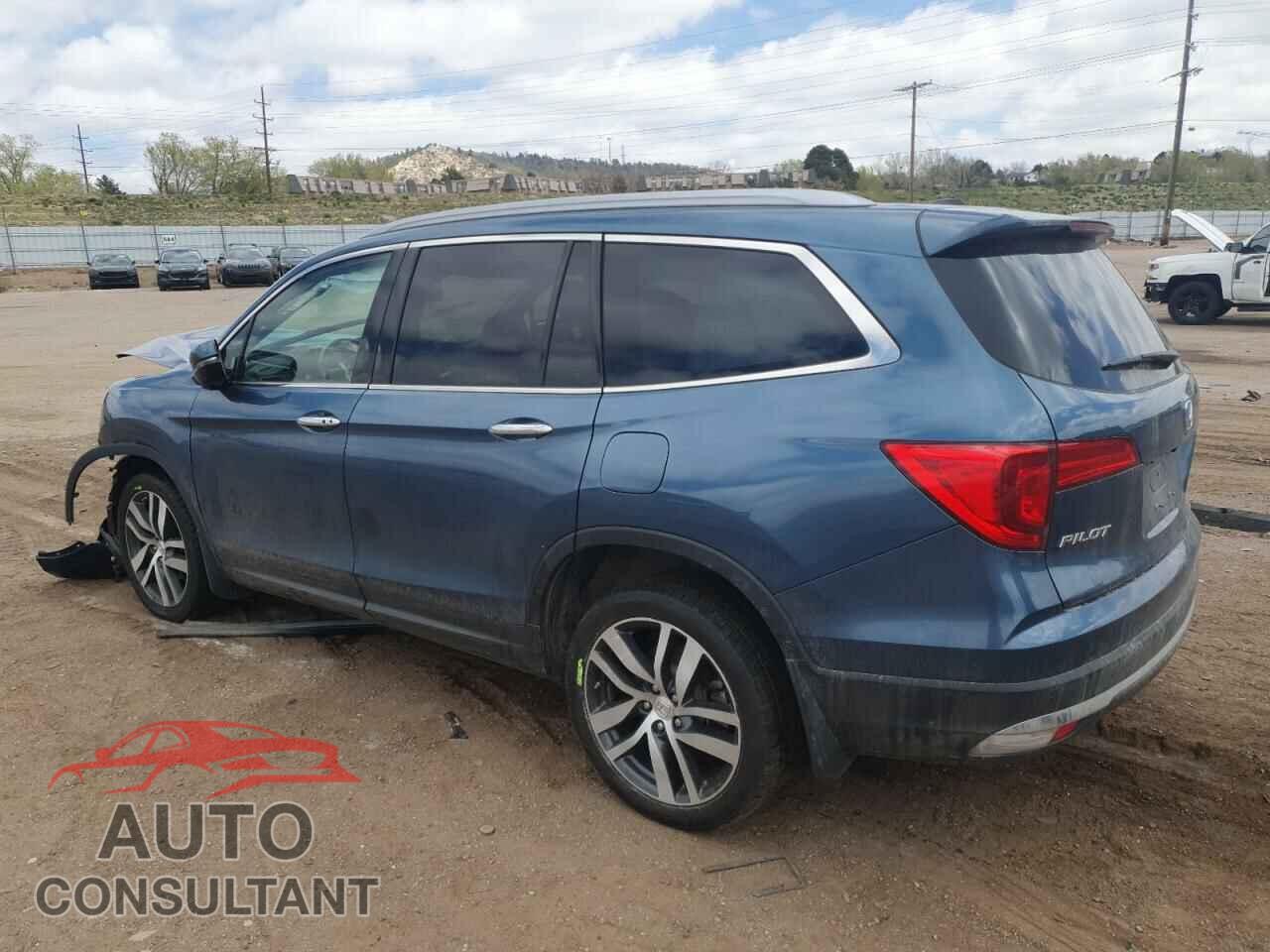 HONDA PILOT 2017 - 5FNYF6H99HB079995