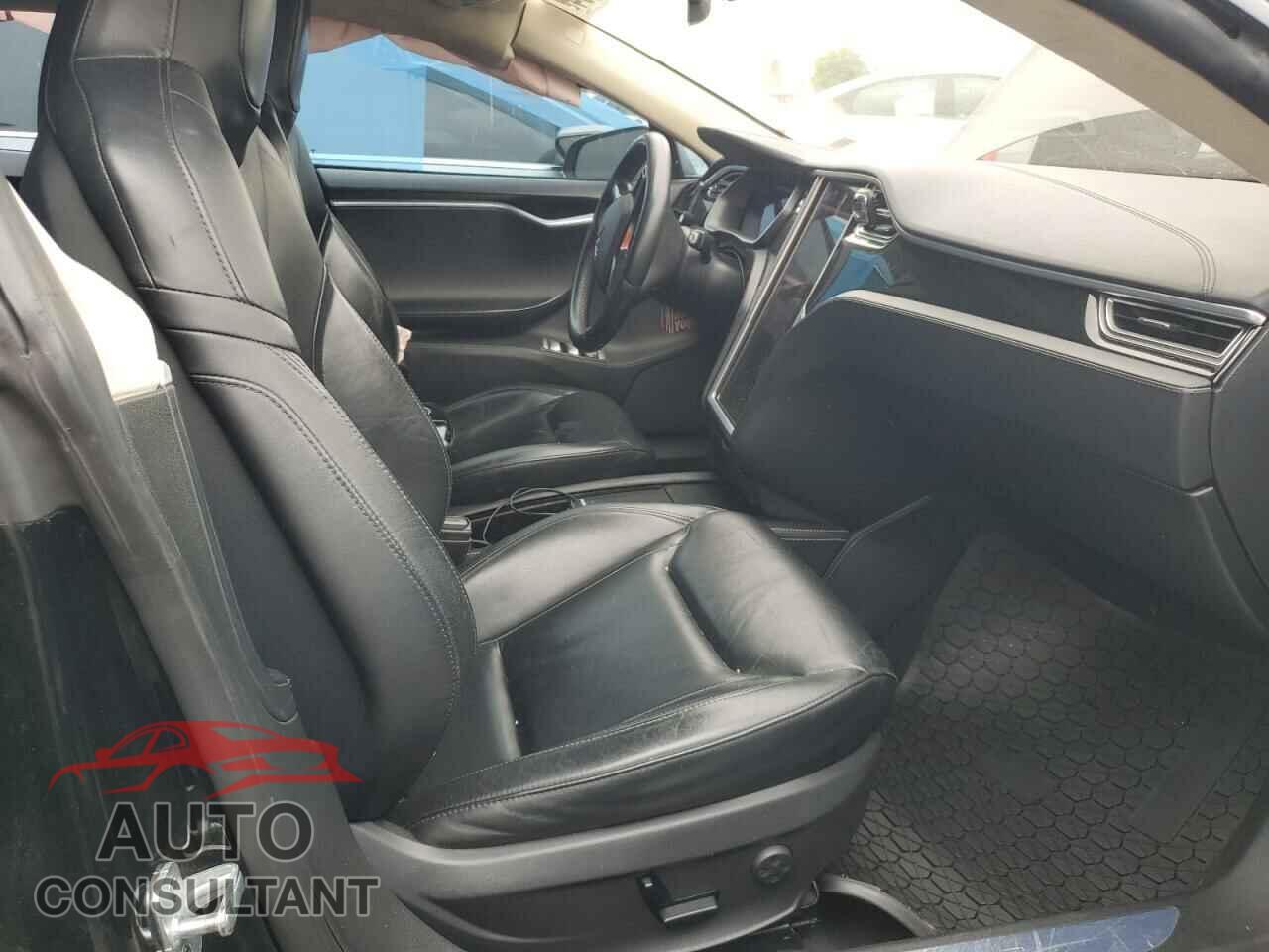 TESLA MODEL S 2016 - 5YJSA1E11GF122150