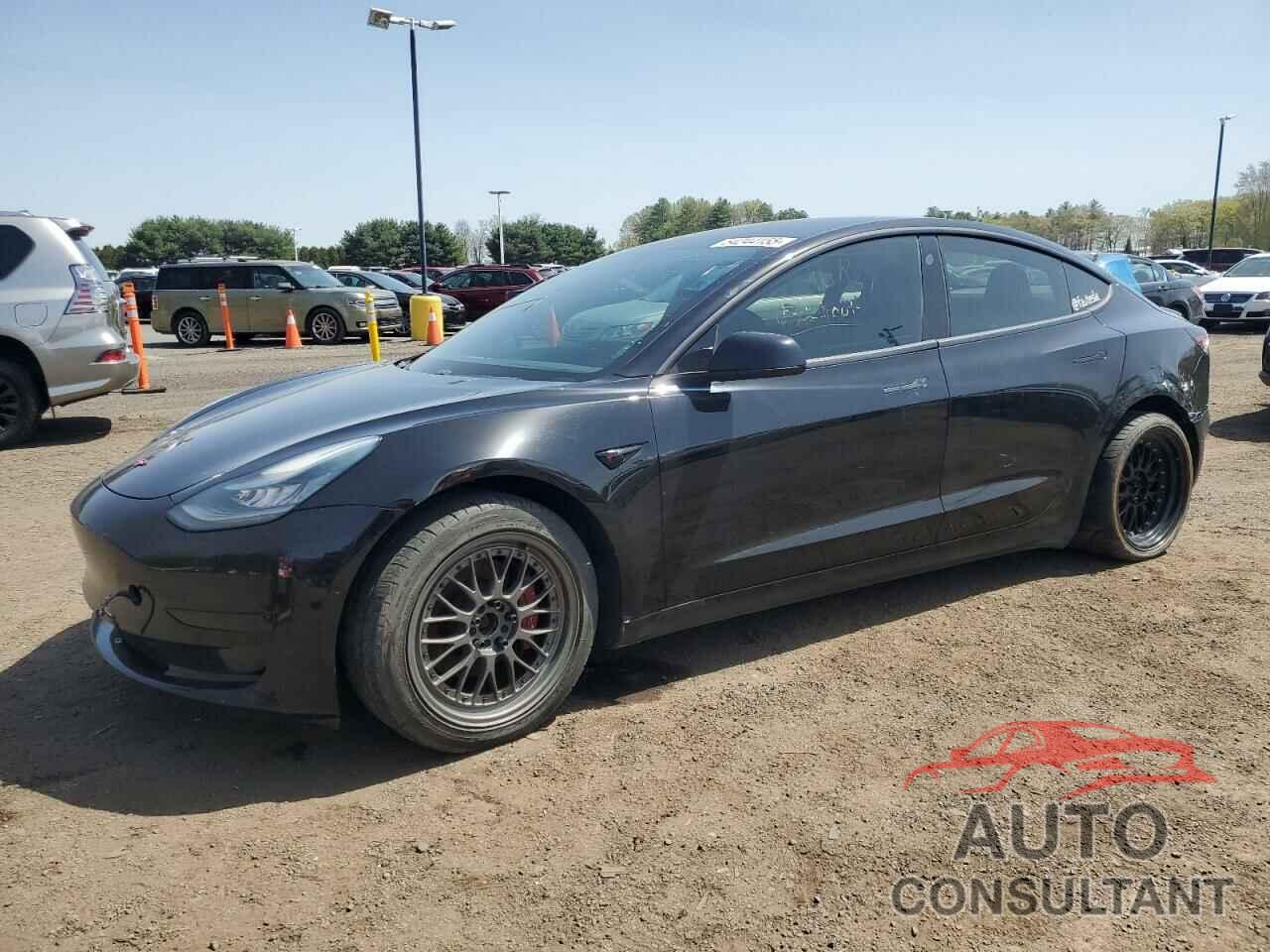 TESLA MODEL 3 2018 - 5YJ3E1EB9JF068279