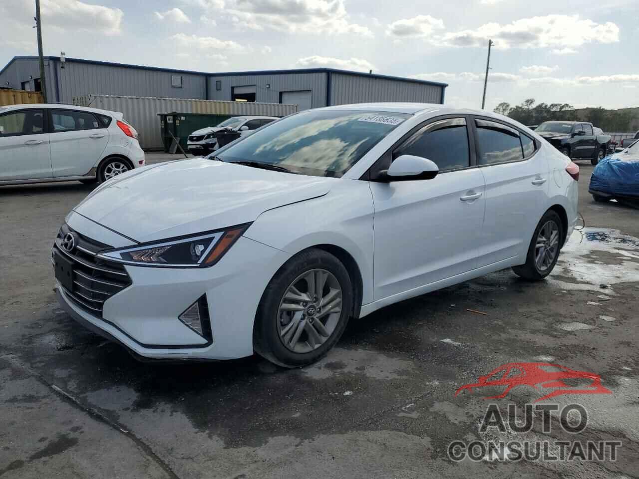 HYUNDAI ELANTRA 2019 - 5NPD84LF8KH429233