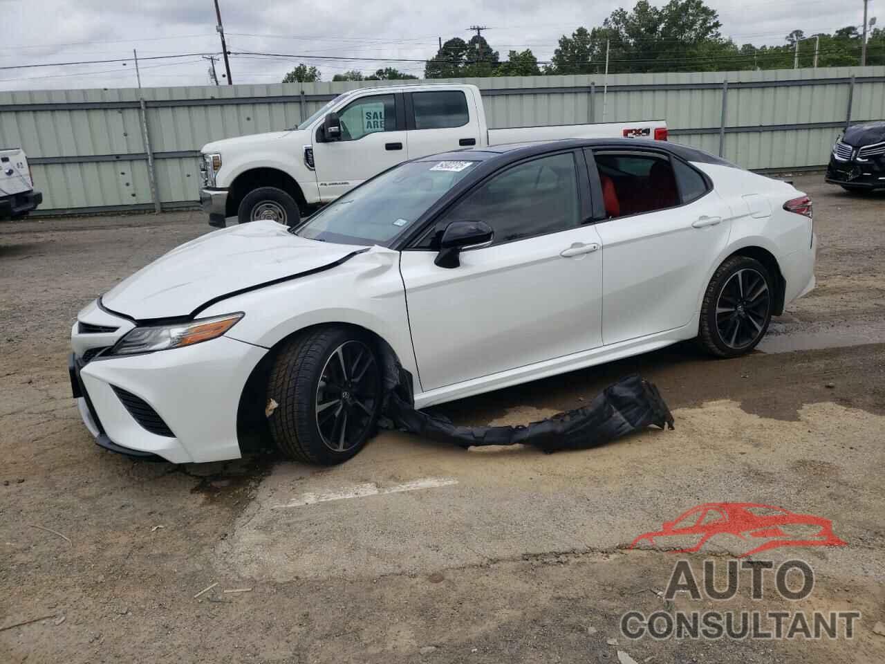 TOYOTA CAMRY 2019 - 4T1B61HK0KU270128