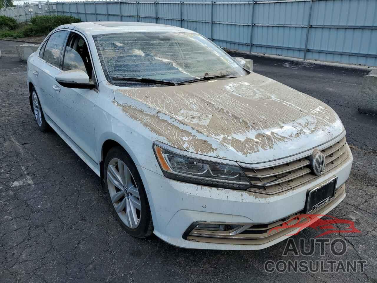 VOLKSWAGEN PASSAT 2018 - 1VWCA7A37JC024403