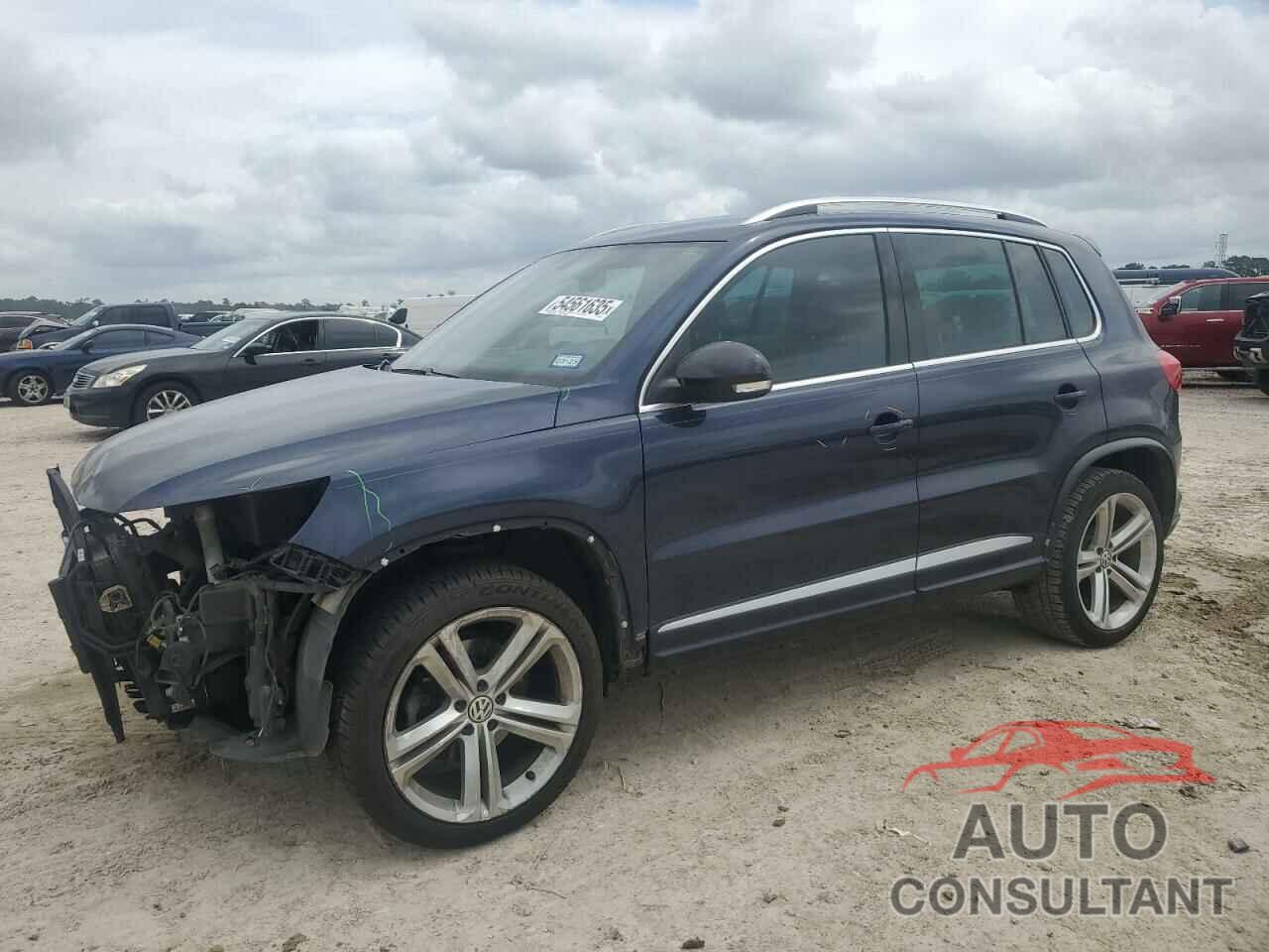 VOLKSWAGEN TIGUAN 2016 - WVGAV7AX9GW607804