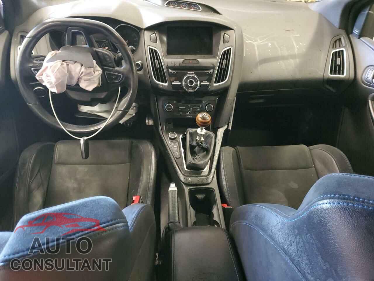 FORD FOCUS 2017 - WF0DP3TH0H4118809