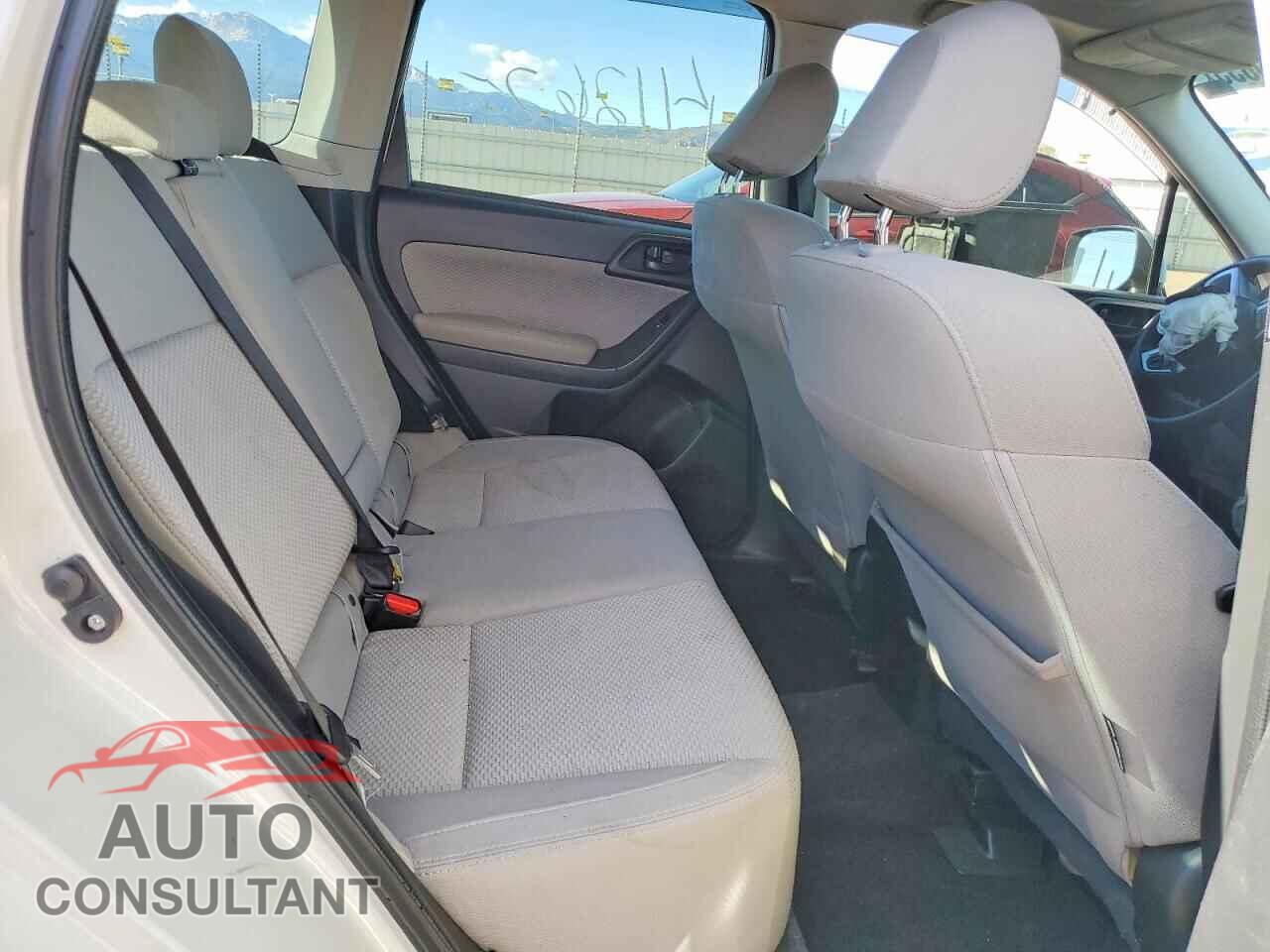 SUBARU FORESTER 2018 - JF2SJAEC4JH412859