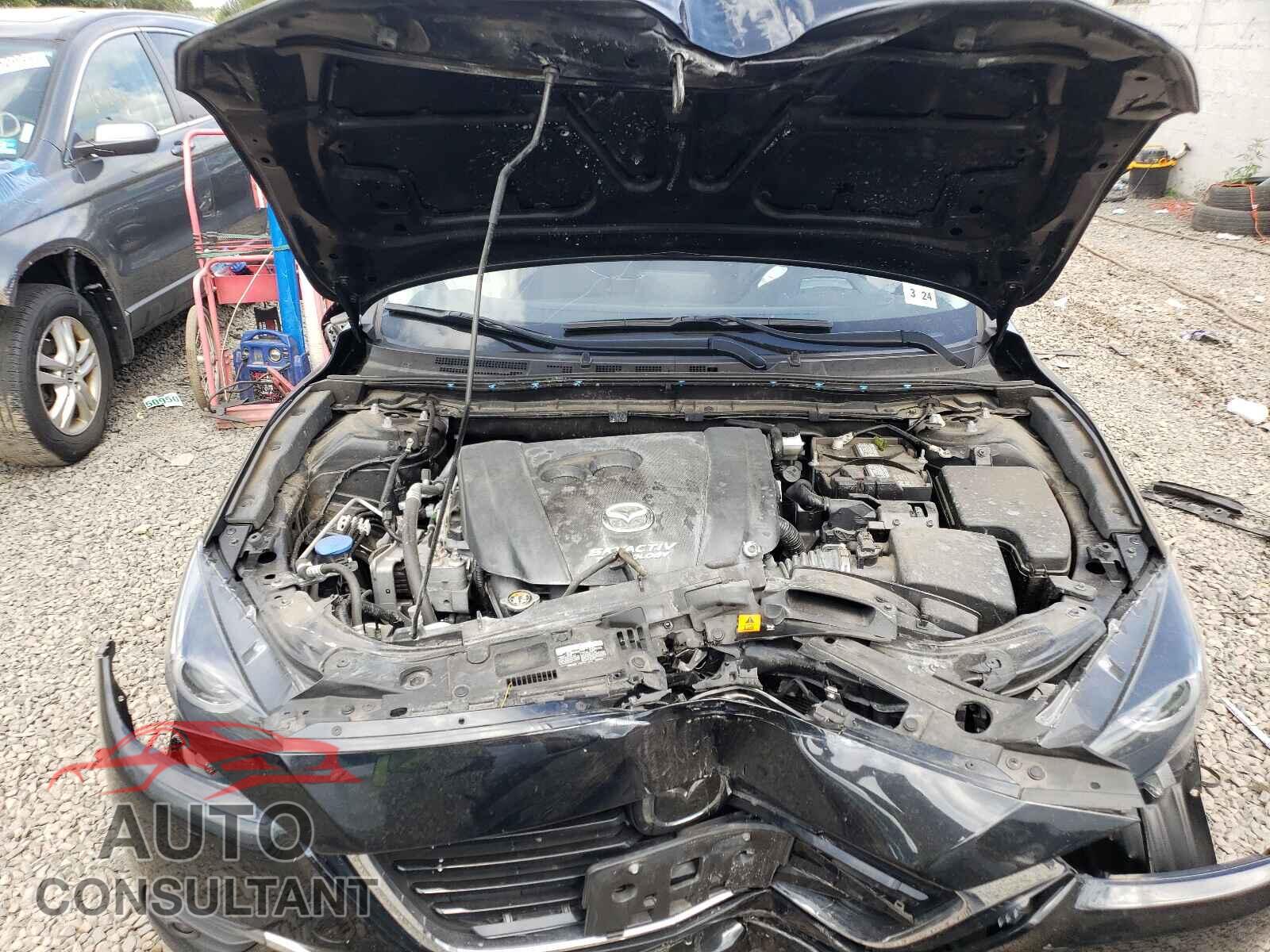 MAZDA 3 2018 - 3MZBN1M3XJM239023