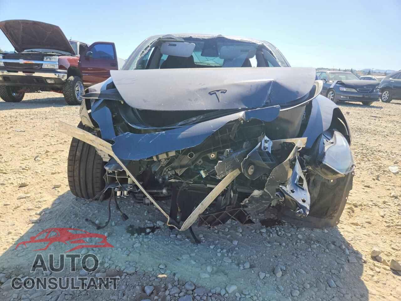 TESLA MODEL 3 2022 - 5YJ3E1EC3NF200029