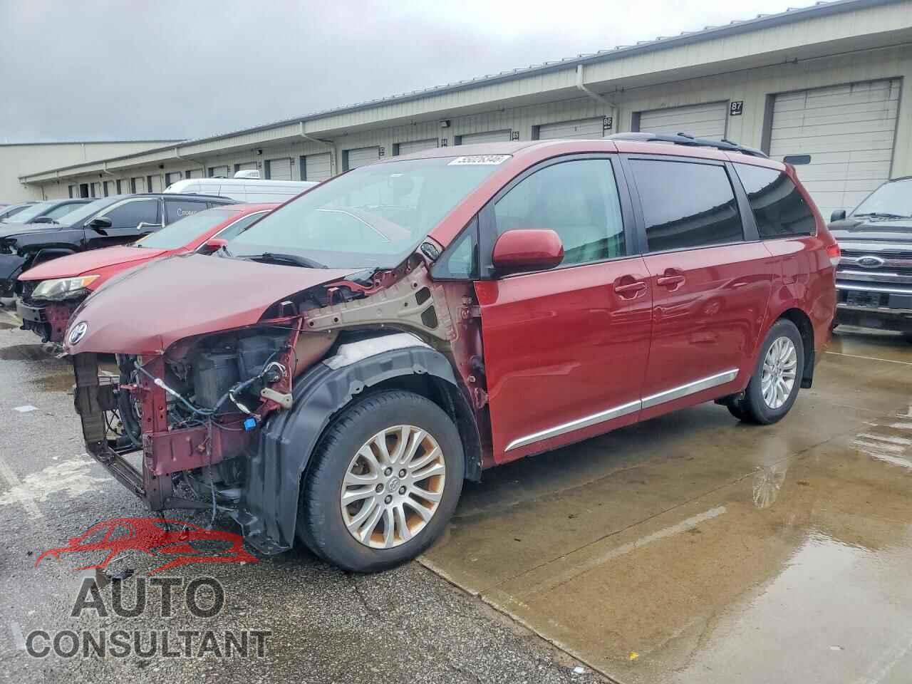 TOYOTA SIENNA 2014 - 5TDYK3DC2ES501169