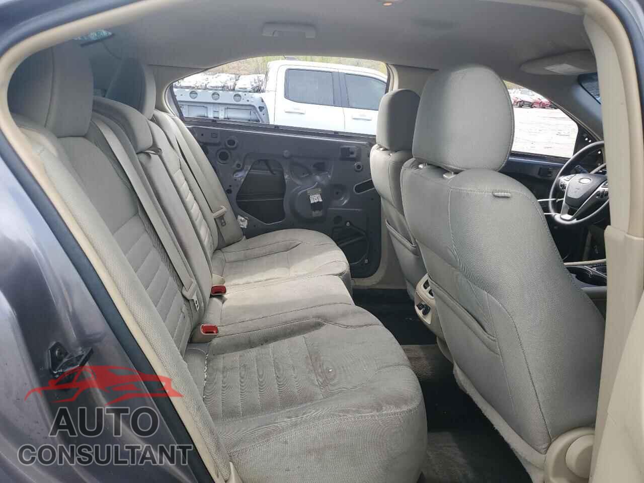 FORD TAURUS 2014 - 1FAHP2D82EG131543