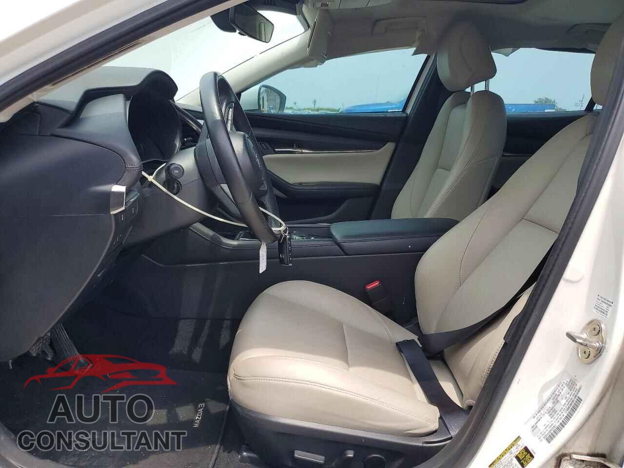 MAZDA 3 2023 - 3MZBPACM8PM370917