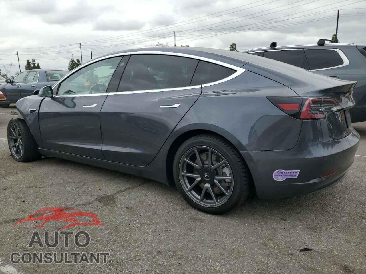 TESLA MODEL 3 2018 - 5YJ3E1EA4JF158334