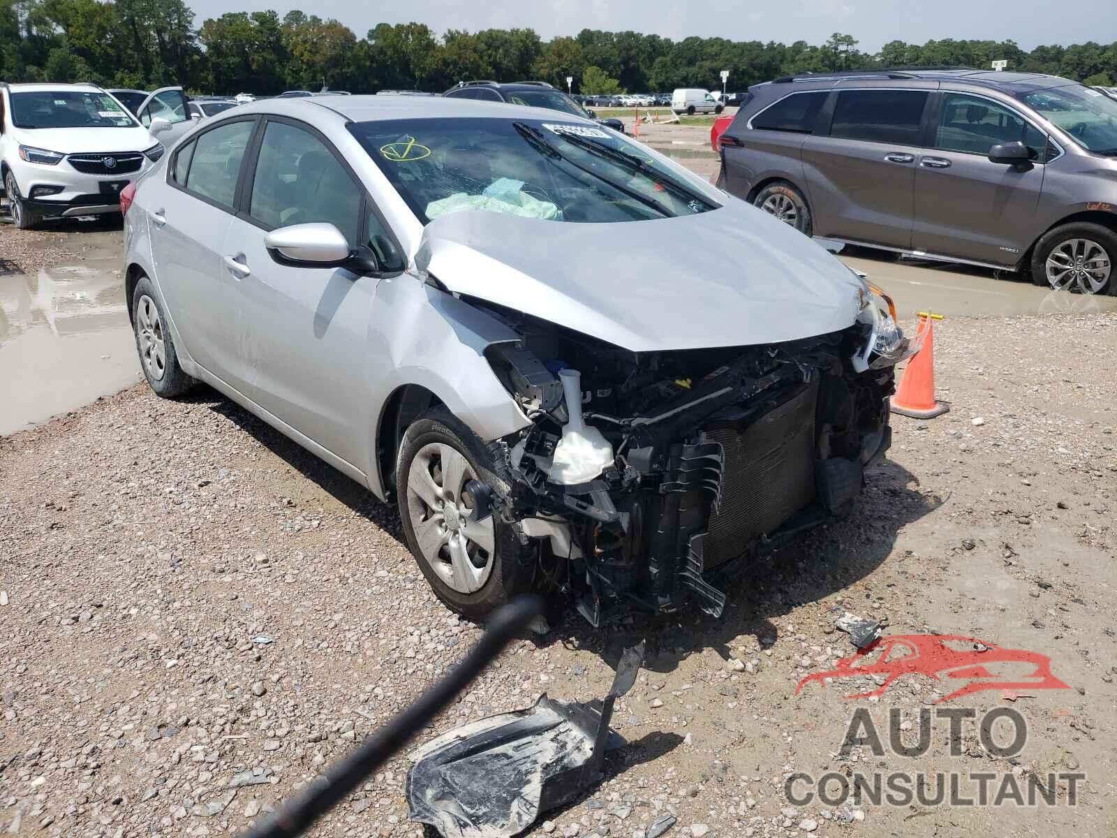 KIA FORTE 2016 - KNAFK4A68G5606543