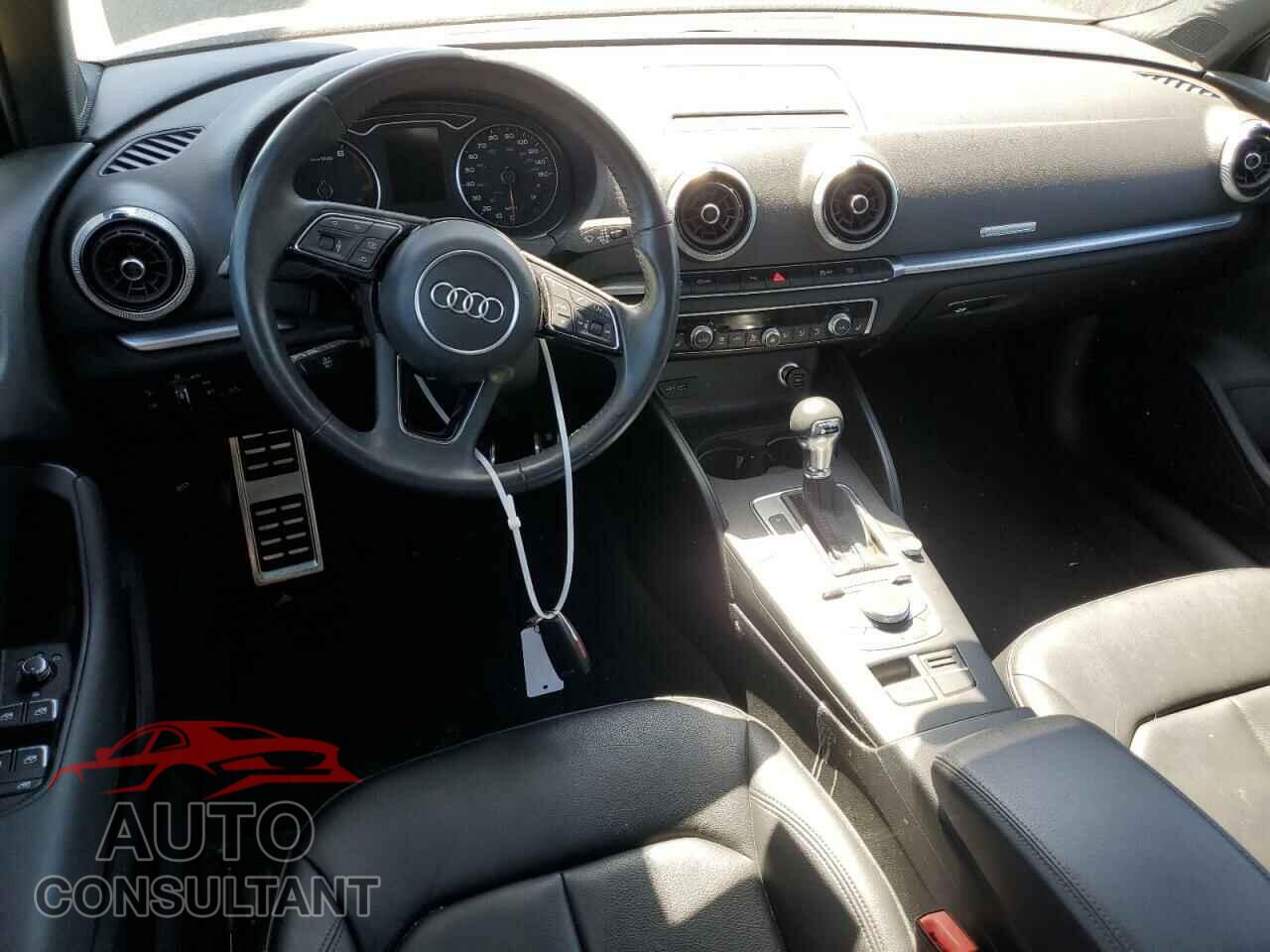 AUDI A3 2020 - WAUAUGFF2LA104210