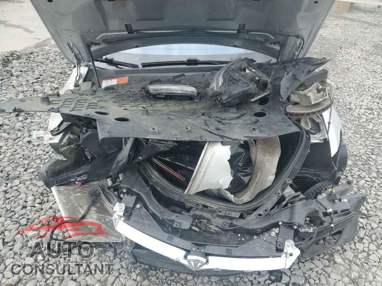 TESLA MODEL S 2017 - 5YJSA1E16HF180191