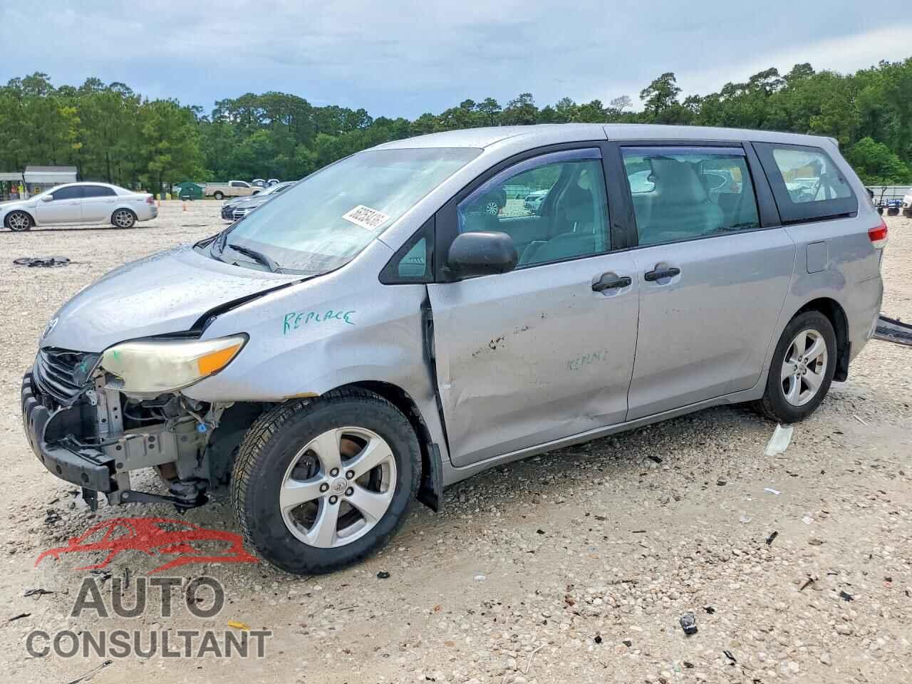 TOYOTA SIENNA 2013 - 5TDZK3DC8DS352513