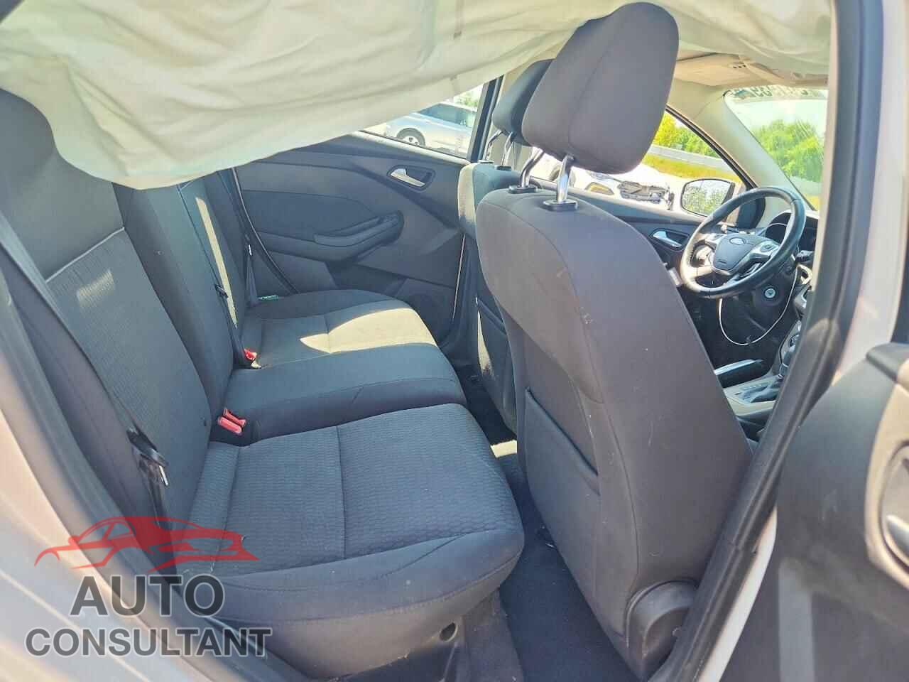 FORD FOCUS 2012 - 1FAHP3H2XCL154701
