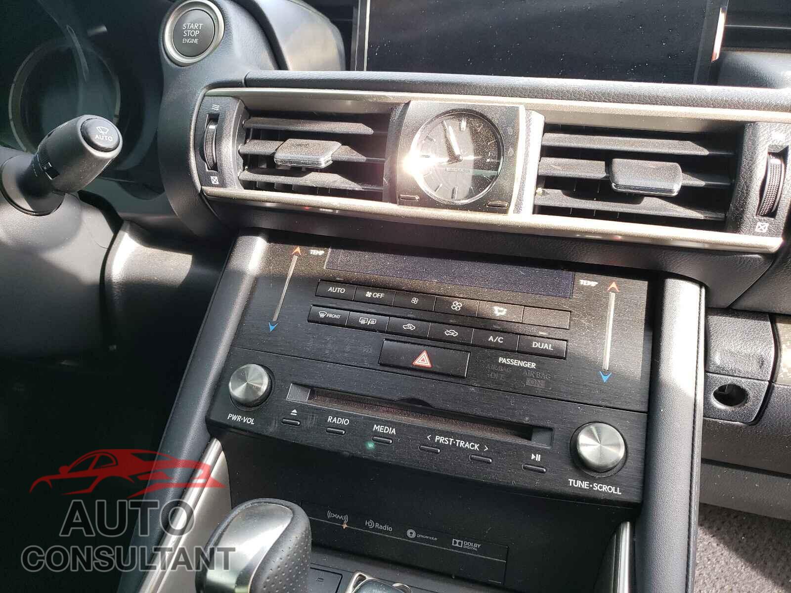 LEXUS IS 2017 - JTHCM1D2XH5023821