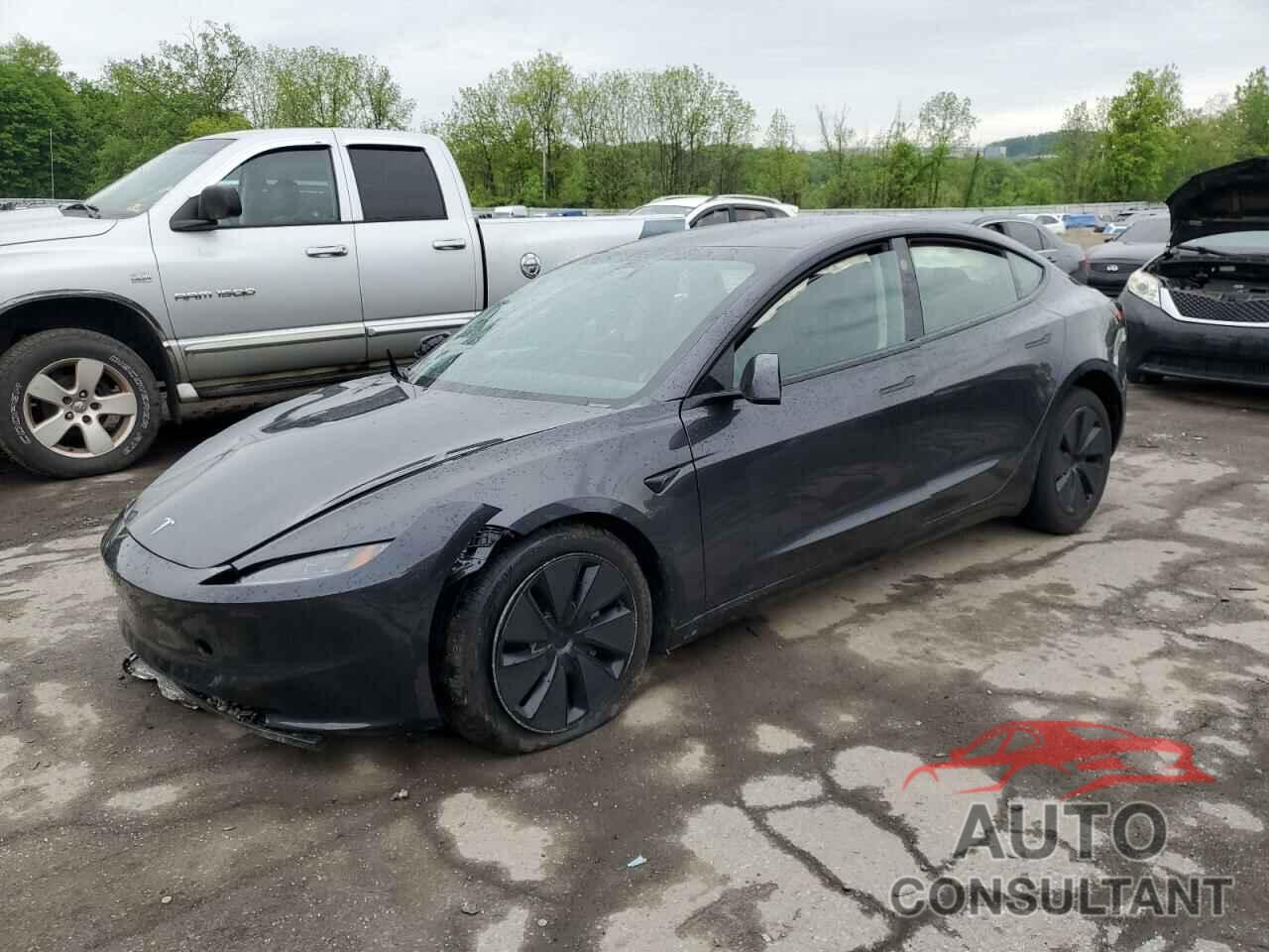 TESLA MODEL 3 2024 - 5YJ3E1EB2RF833845
