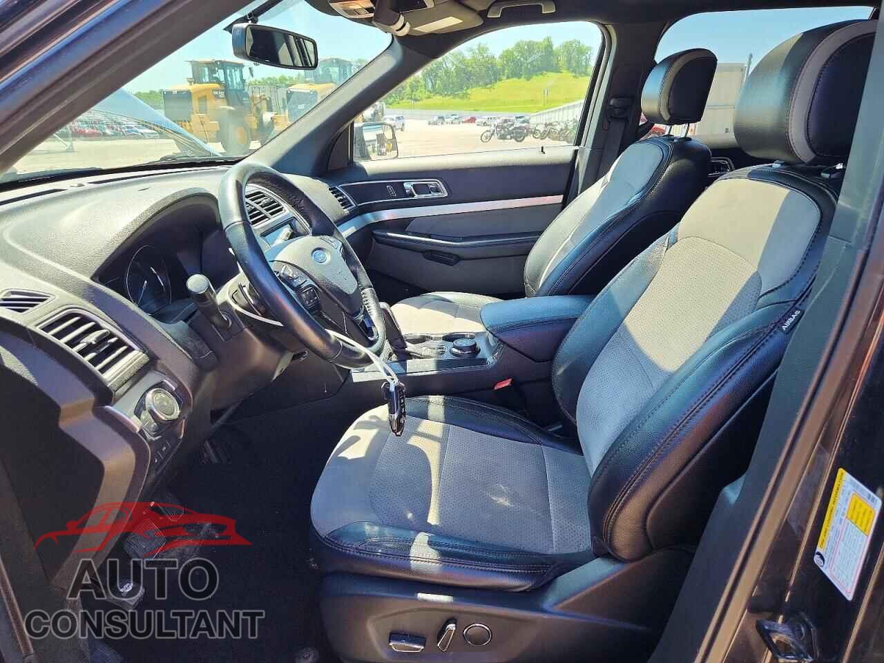 FORD EXPLORER 2017 - 1FM5K8D8XHGD72023
