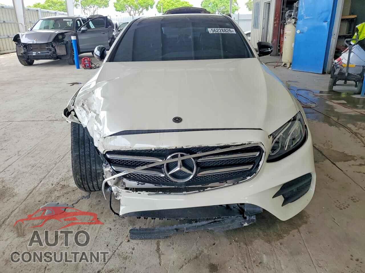 MERCEDES-BENZ E-CLASS 2020 - WDDZF8DB4LA719935