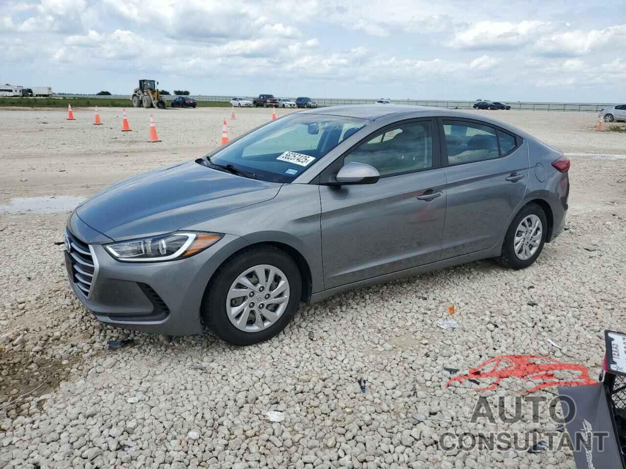 HYUNDAI ELANTRA 2018 - KMHD74LF0JU632071