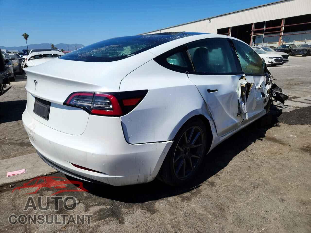 TESLA MODEL 3 2022 - 5YJ3E1EA8NF290101