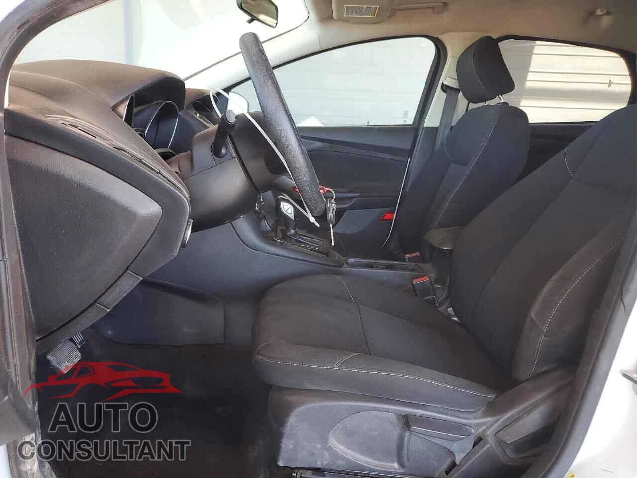 FORD FOCUS 2016 - 1FADP3F26GL326794